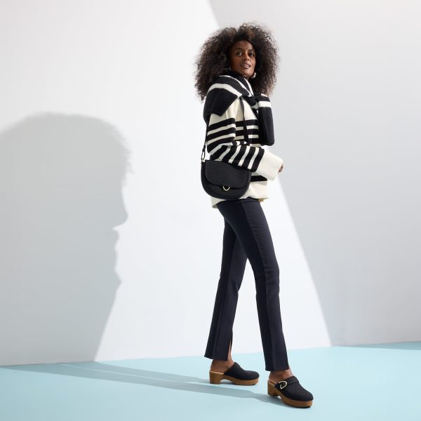 The Classic Clog - Black - Image 4